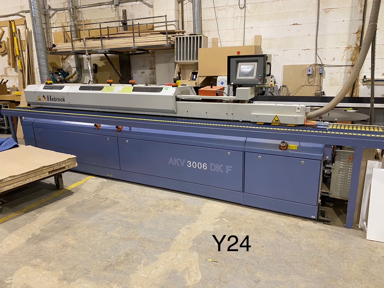 Hebrock AKV 3006 DK F Edgebander (with pre-milling both hot melt & PUR glue work)